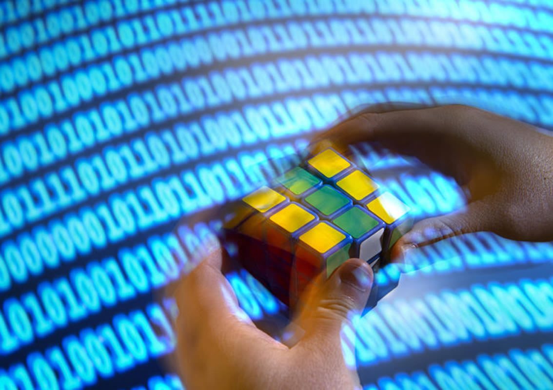 互联网动态：深度学习算法比任何人都更快地解决了Rubik的立方体 