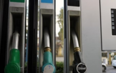 美国汽油价格创两年来最大单周涨幅