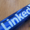 LinkedIn收入在第四季度增长了105％