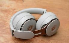 十分钟的充电时间可以从BeatsSoloPro中获得3个小时的播放