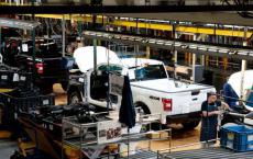 密歇根州的汽车制造商和汽车供应商即将重新启动工厂