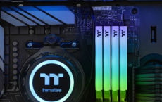 曜越宣布推出TOUGHRAM RGB DDR4 RAM套件 
